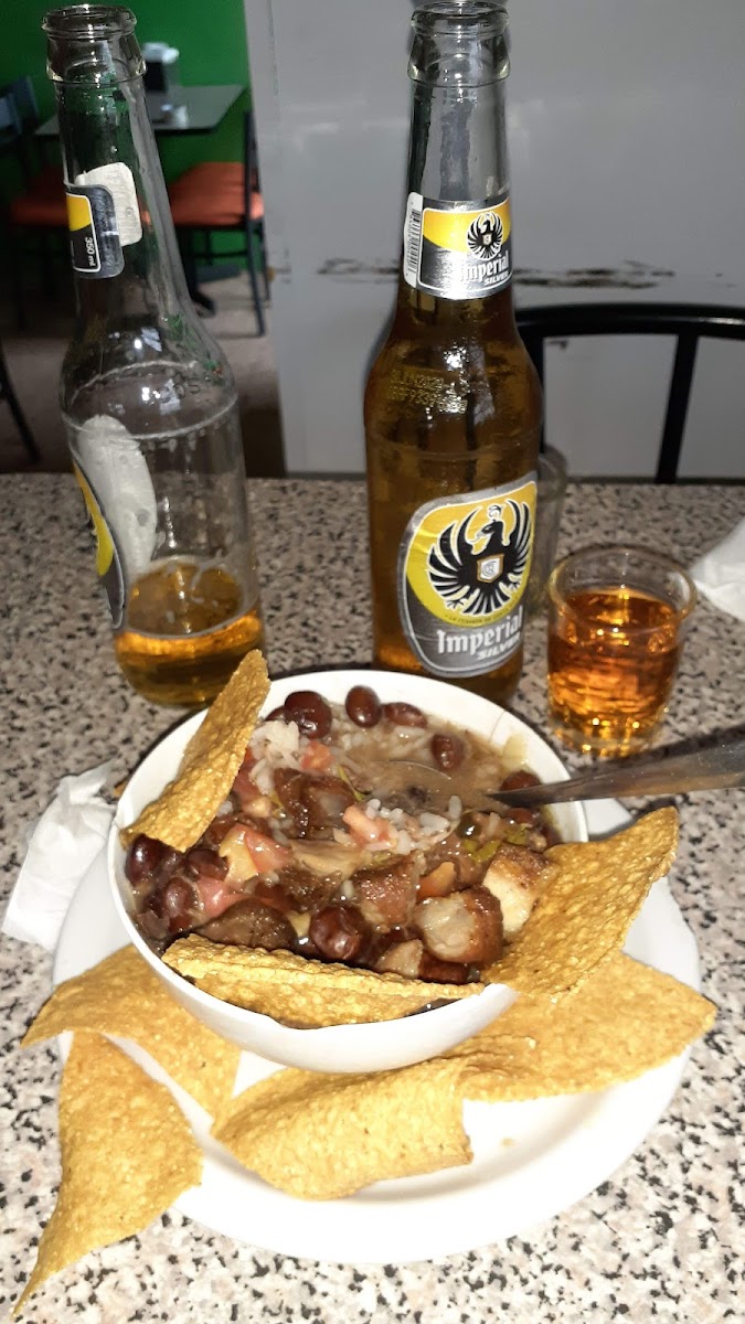 Bar La Uvita De Pollo Photos 2